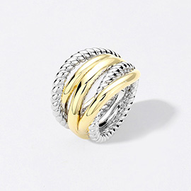 Two Tone Twisted Split Ring