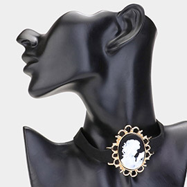 Cameo Pendant Choker Necklace
