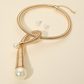 Bold Pearl Tip Modern Coil Drop Accent Statement Necklace