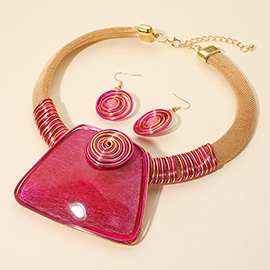 Bold Resin Geometric Pendant Accent Statement Necklace