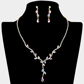 Sprout Detailed Rhinestone Necklace