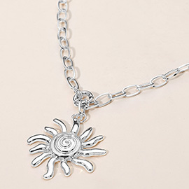Metal Spiral Sun Pendant Paperclip Chain Necklace
