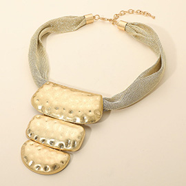 Hammered Geometric Metal Pendant Mesh Fabric Necklace